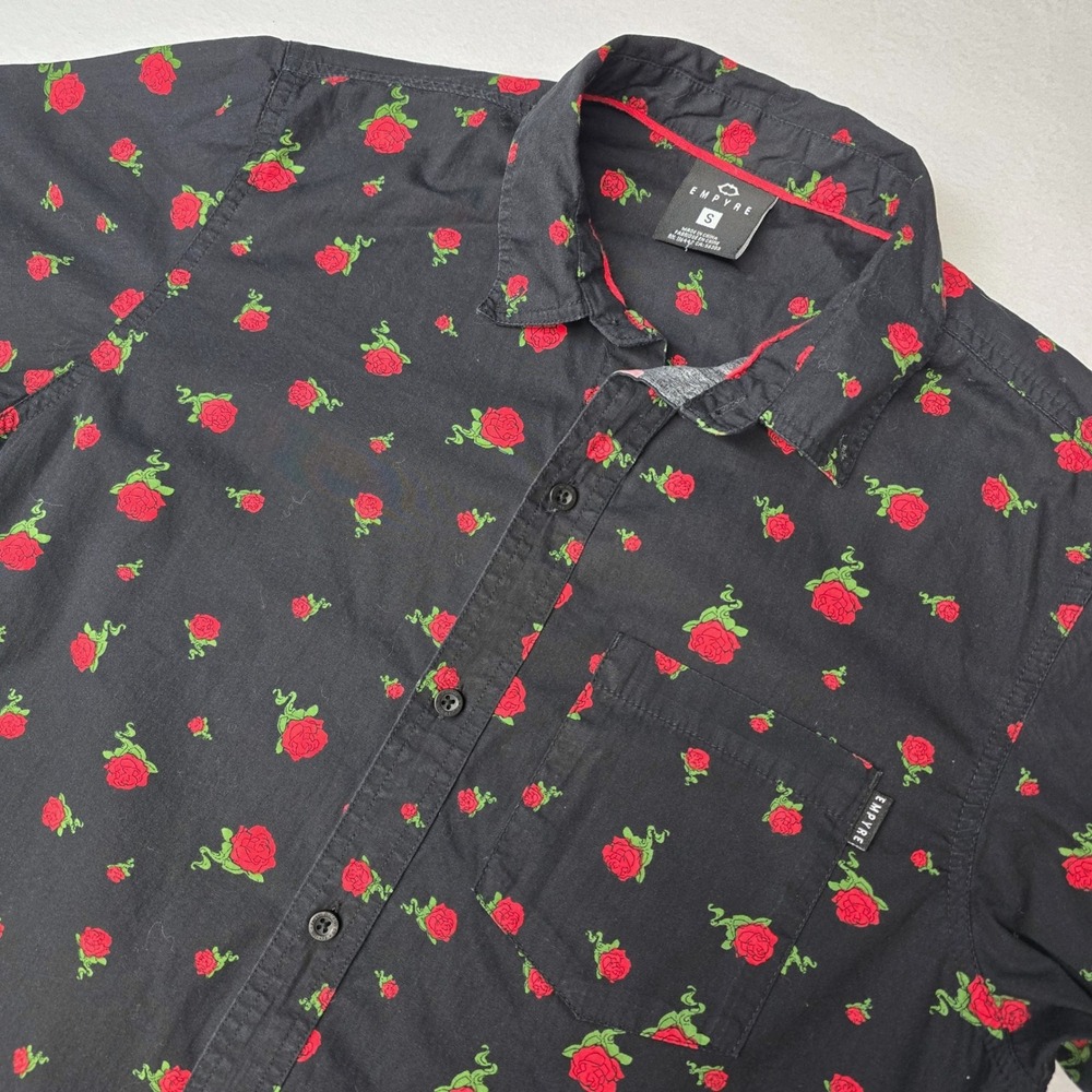 Empyre Mens Rose Floral Print‎ Button Down Shirt Black Short Sleeve Small Cotton
